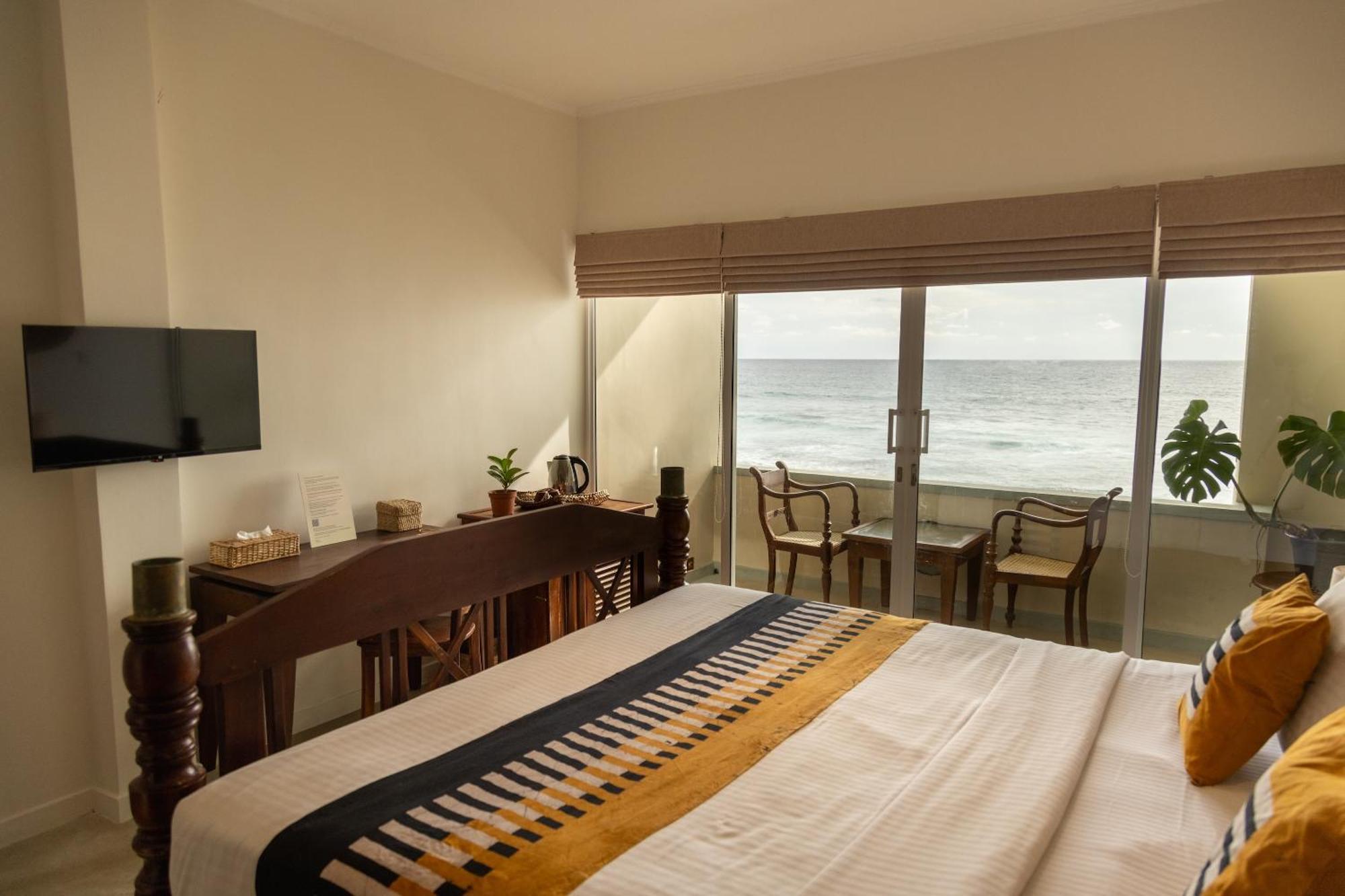 Neevana Hotel Hikkaduwa Esterno foto