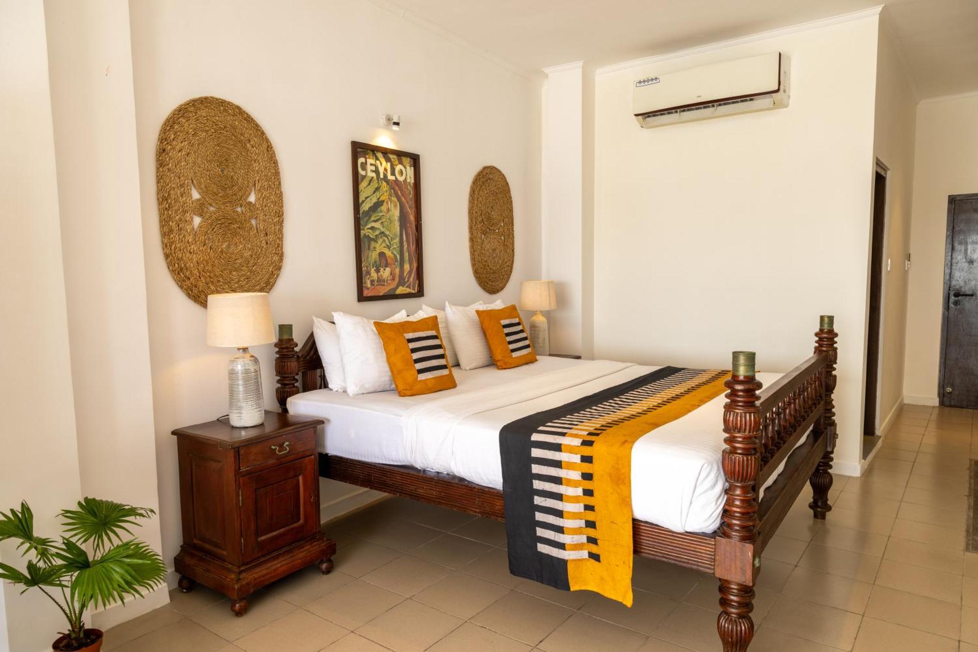 Neevana Hotel Hikkaduwa Esterno foto